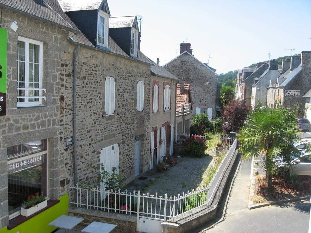 A L'Abri Des Vents Bed & Breakfast Saint-Jean-le-Thomas Oda fotoğraf